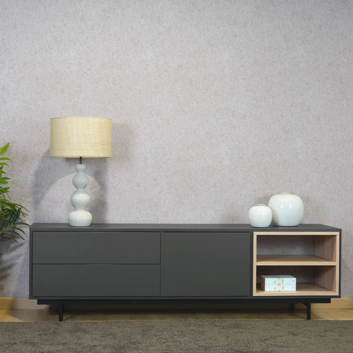 Malmo com 2 Gavetas e 1 Porta